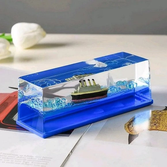 Titanic Wave Cruise Ship, Car Dashboard Toy Unsinkable Ship Showpiece
