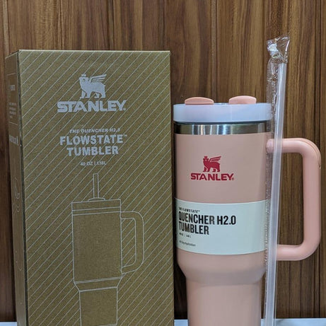 Stanley Quecher Tumbler With Straw 40oz